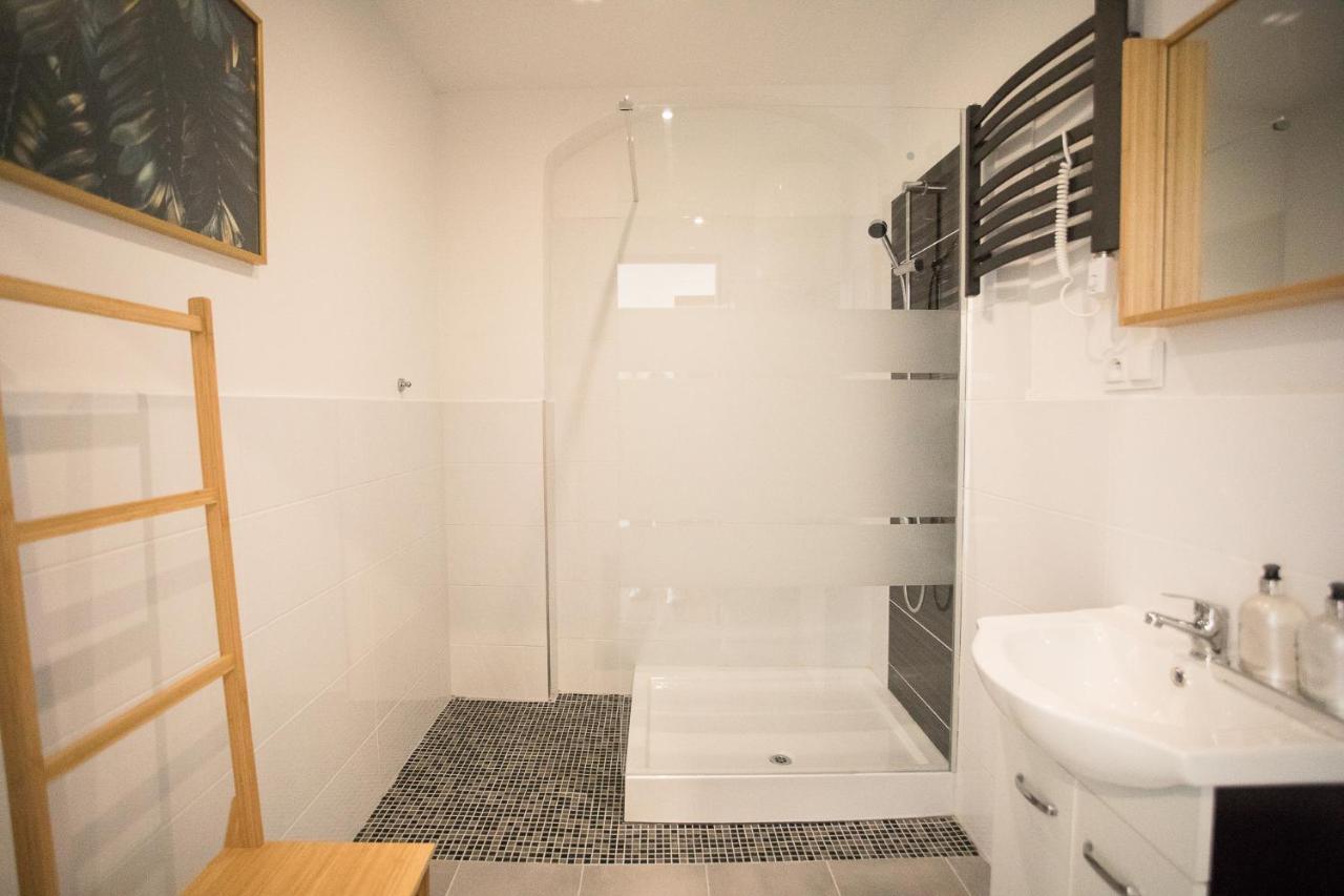 Old Town Apartment *